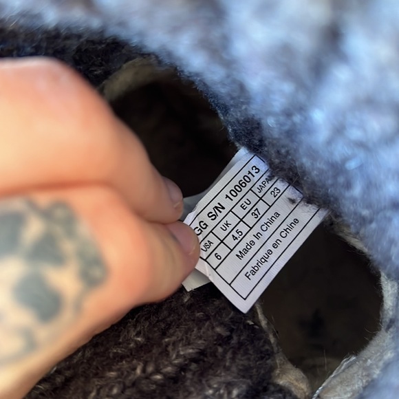 Woven Style UGG Boots! - Picture 10 of 11